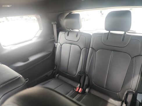 New 2025 Jeep Grand Cherokee L Limited w/ Trailer Tow Package image 22