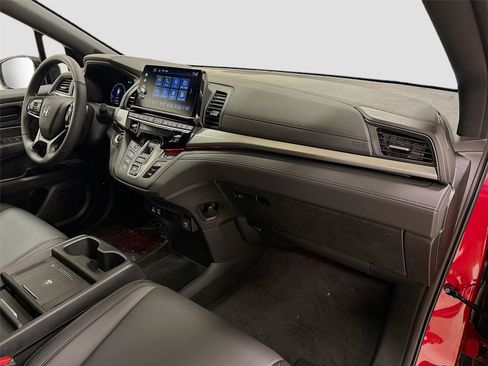 Used 2025 Honda Odyssey Sport-L image 28