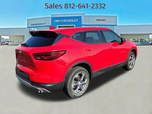 Used 2023 Chevrolet Blazer LT FWD image 7