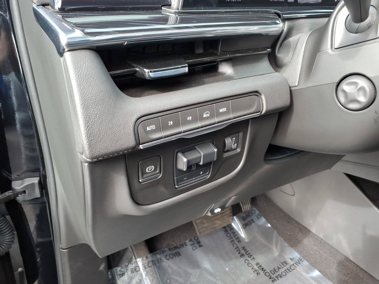 Certified 2023 Cadillac Escalade Sport w/ LPO, ONYX Package AWD/4WD image 28