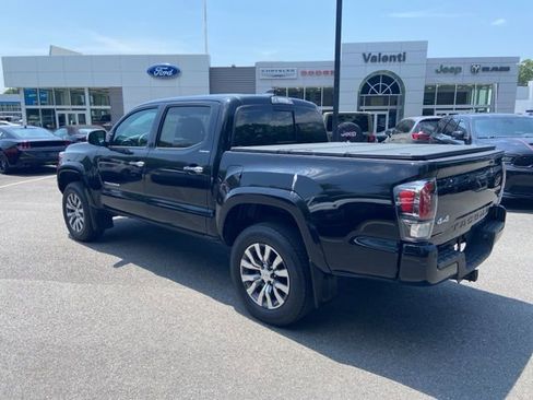 Used 2020 Toyota Tacoma Limited image 4