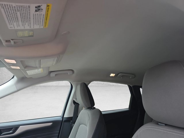 Used 2022 Ford Escape SE w/ SE Sport Appearance Package FWD image 16