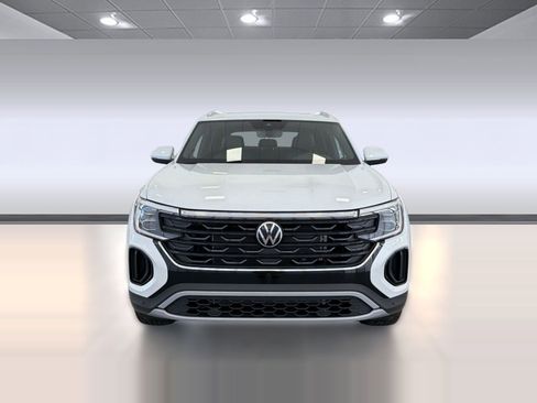 New 2026 Volkswagen Atlas Cross Sport SE FWD image 6