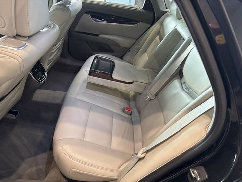 Used 2014 Cadillac XTS Platinum image 27