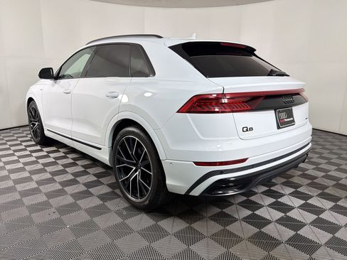 Used 2022 Audi Q8 Prestige w/ Prestige Package image 3