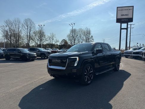 Used 2025 GMC Sierra EV Denali AWD/4WD image 1
