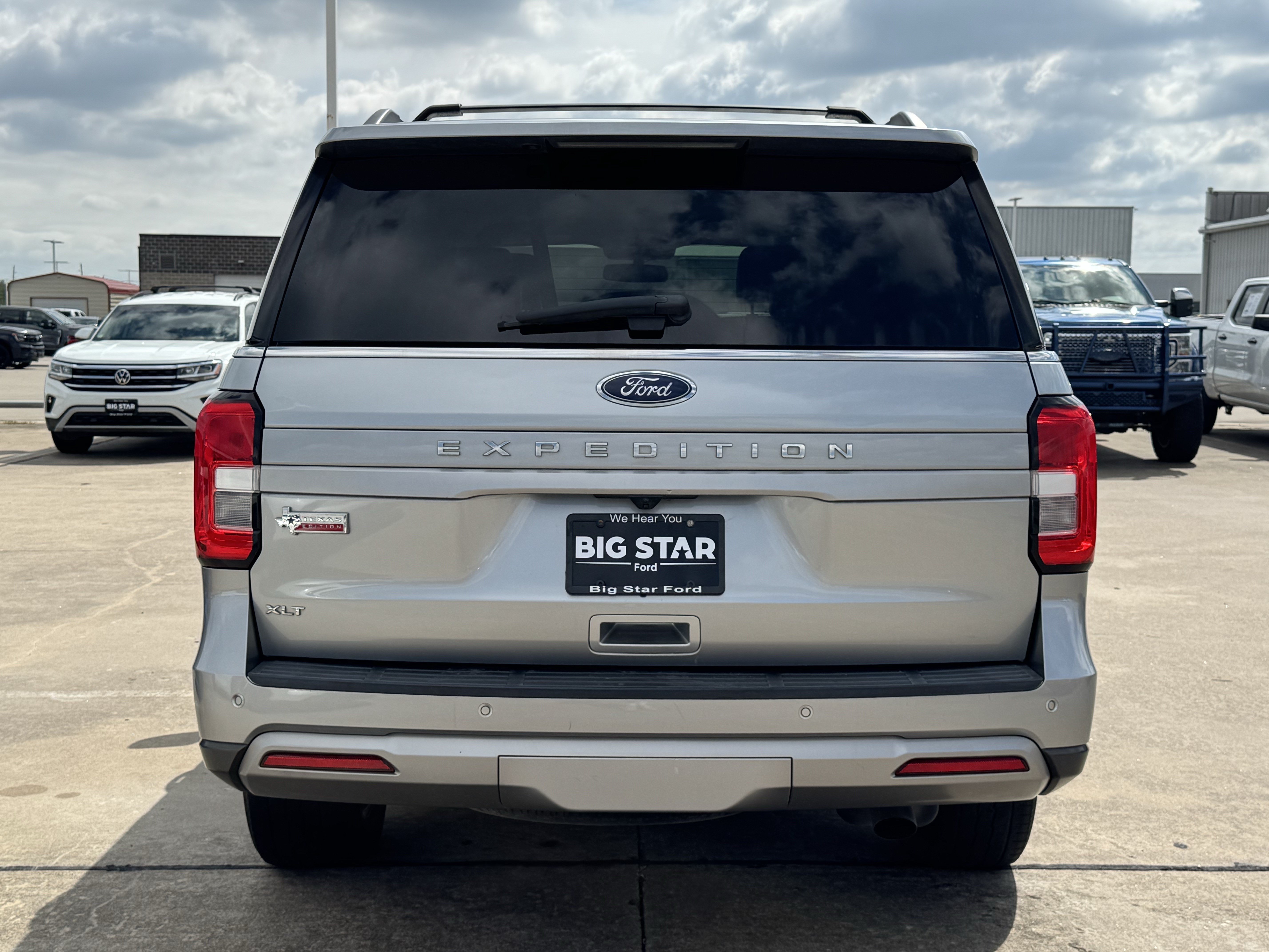 Used 2022 Ford Expedition XLT RWD image 9