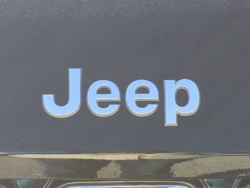 New 2025 Jeep Grand Cherokee L Limited w/ Luxury Tech Group II AWD/4WD image 43