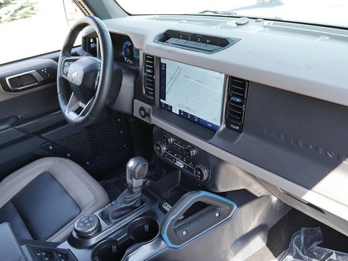 Used 2024 Ford Bronco Wildtrak AWD/4WD image 59