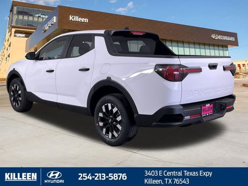 Used 2025 Hyundai Santa Cruz SE image 6