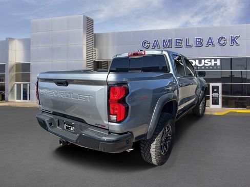 Used 2026 Chevrolet Colorado ZR2 w/ Technology Package AWD/4WD image 4