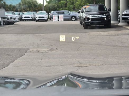 Used 2024 BMW X3 xDrive30i w/ Premium Package w/ZPA AWD/4WD image 5