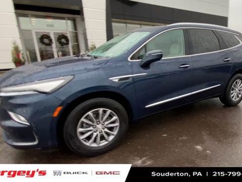 Certified 2023 Buick Enclave Essence image 4