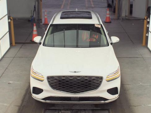 Used 2026 Genesis GV70 2.5T Select image 2