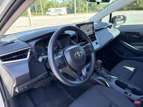 Used 2023 Toyota Corolla LE FWD image 19