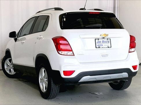 Used 2021 Chevrolet Trax LT FWD image 10