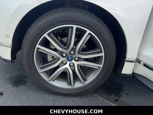 Used 2019 Ford Edge Titanium w/ Equipment Group 301A FWD image 27
