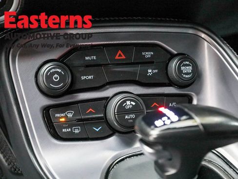 Used 2023 Dodge Challenger SXT image 20