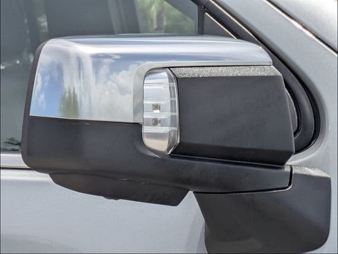 Used 2025 Chevrolet Silverado 1500 High Country AWD/4WD image 16