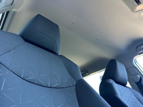 Used 2020 Toyota RAV4 XLE w/ XLE Grade Weather Package image 14