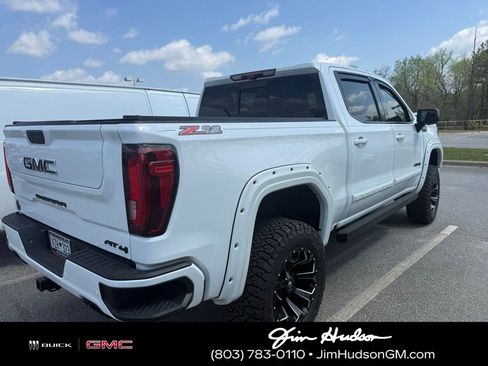 Used 2022 GMC Sierra 1500 AT4 w/ AT4 Premium Package image 4