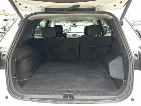 Used 2022 Chevrolet Equinox LT FWD image 28