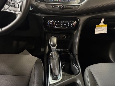 Used 2023 Buick Encore GX Select image 20