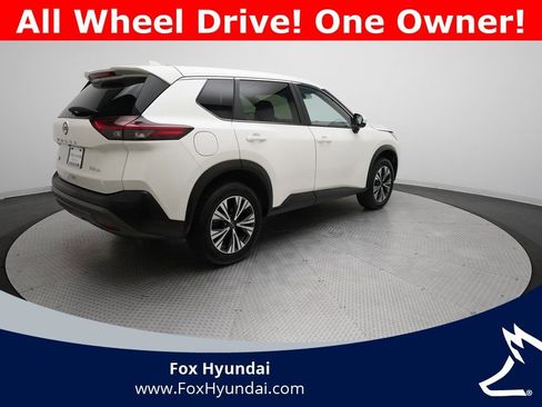 Used 2023 Nissan Rogue SV image 35