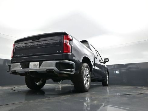 Used 2023 Chevrolet Silverado 1500 LTZ AWD/4WD image 30