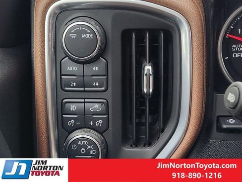 Used 2021 Chevrolet Silverado 1500 High Country w/ Technology Package AWD/4WD image 23