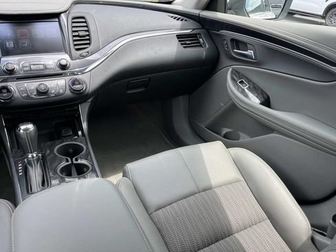 Used 2014 Chevrolet Impala LT w/ Convenience Package FWD image 13