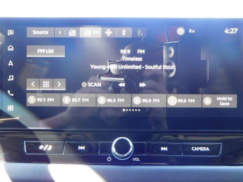 New 2025 Mitsubishi Outlander SE image 19