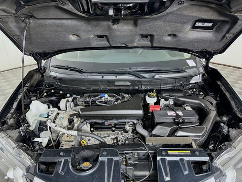 Used 2018 Nissan Rogue SV image 33