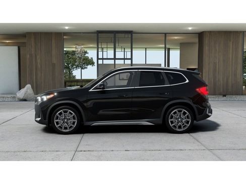 New 2026 BMW X1 xDrive28i w/ Convenience Package AWD/4WD image 4