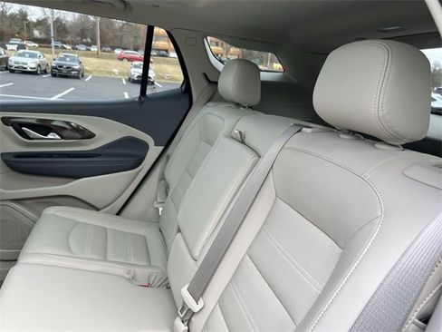 Used 2022 GMC Terrain Denali w/ Black Diamond Edition image 21