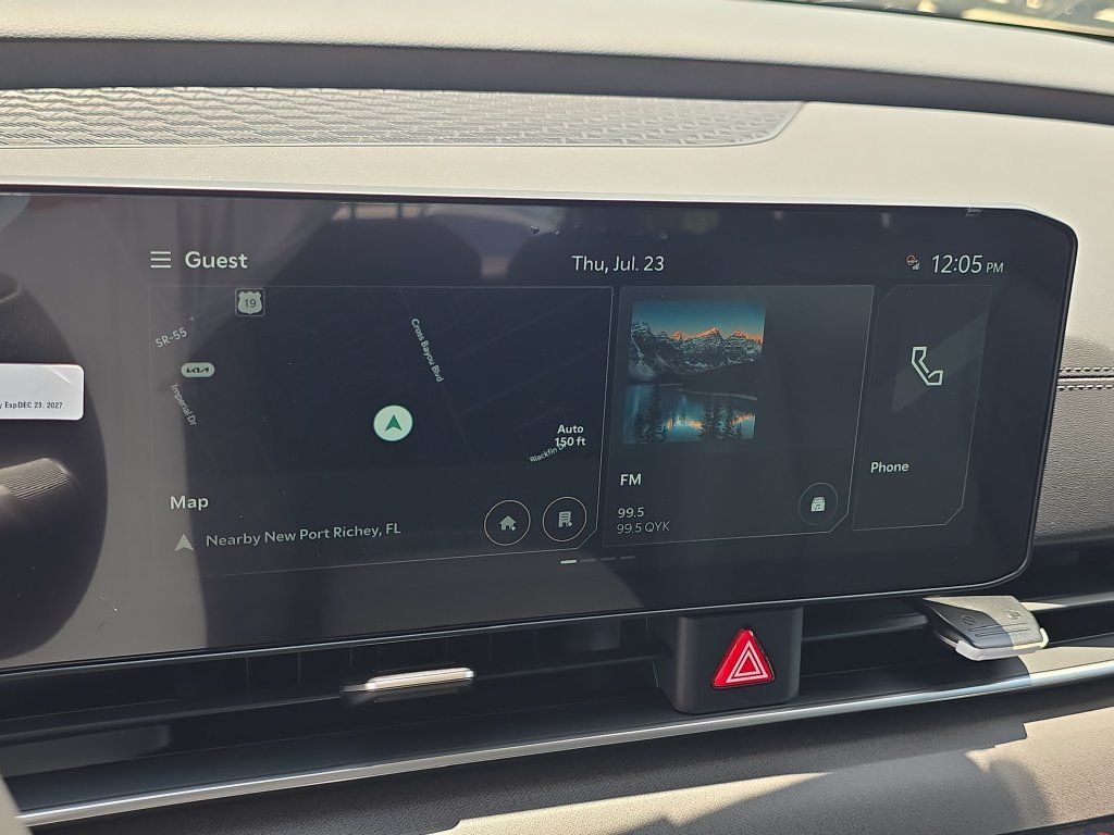 New 2027 Kia Carnival EX FWD image 23