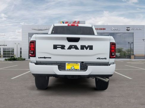 New 2026 RAM 2500 Big Horn AWD/4WD image 4
