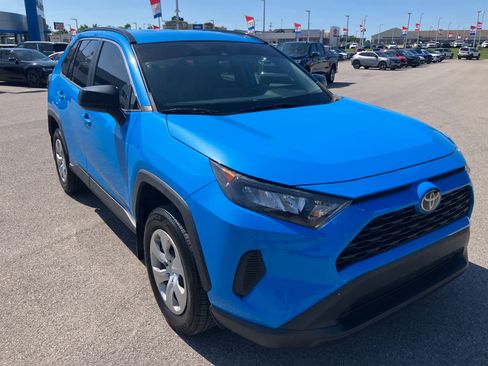 Used 2020 Toyota RAV4 LE w/ All Weather Liner Package AWD/4WD image 1