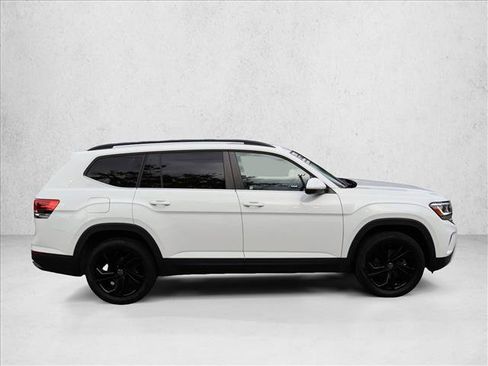 Used 2023 Volkswagen Atlas SE AWD/4WD image 4