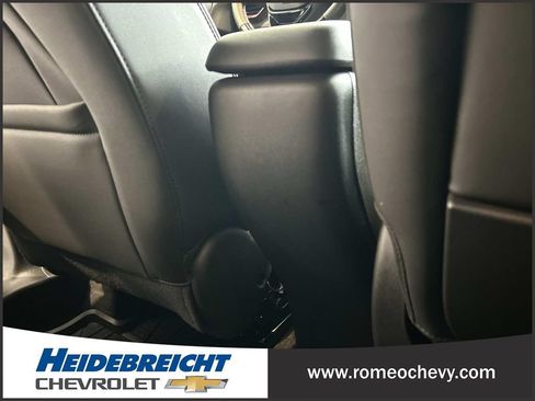 Used 2024 Chevrolet TrailBlazer RS w/ Driver Confidence Package AWD/4WD image 17