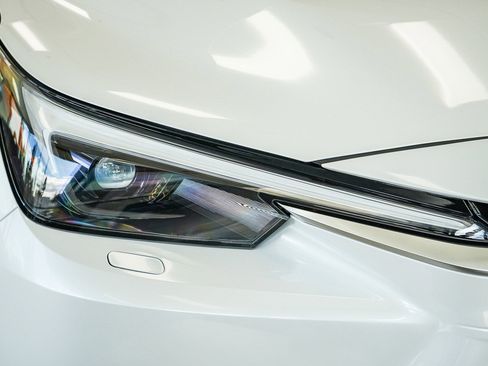 New 2026 Lexus TX 550h AWD Plug-In Hybrid image 8