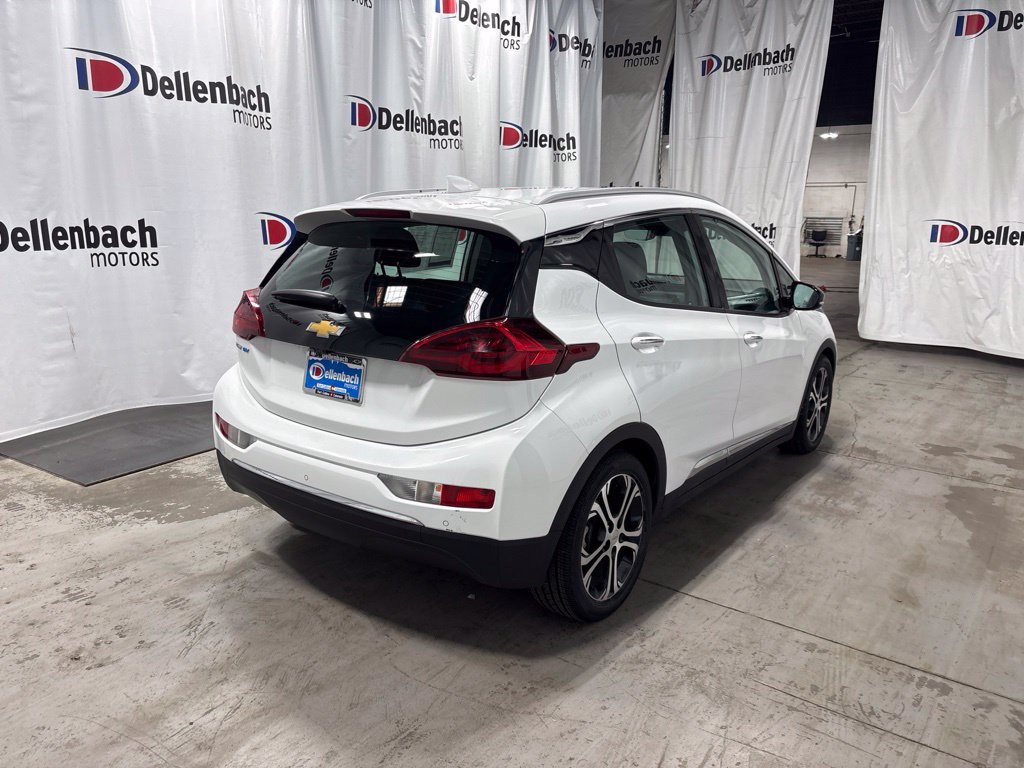 Used 2020 Chevrolet Bolt Premier w/ Infotainment Package FWD image 5