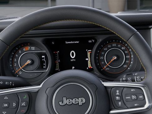 New 2025 Jeep Wrangler Unlimited Sahara w/ Safety Group AWD/4WD image 18