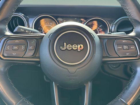 Used 2020 Jeep Wrangler Unlimited Sport image 36