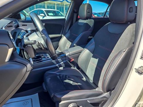 Used 2022 Mercedes-Benz A 220 4MATIC image 8