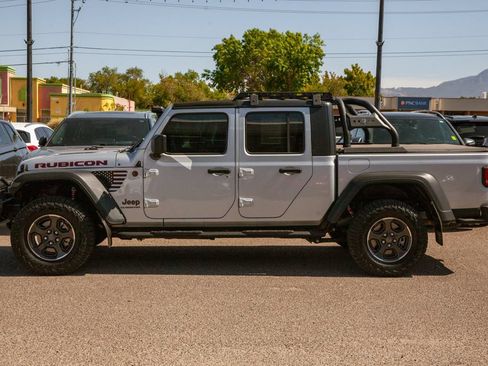 Used 2022 Jeep Gladiator Rubicon w/ LED Lighting Group AWD/4WD image 8