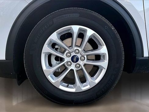 Used 2021 Ford Escape SE image 28