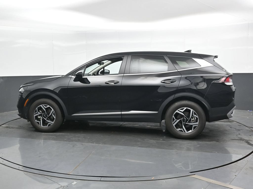 Used 2025 Kia Sportage LX AWD/4WD image 7
