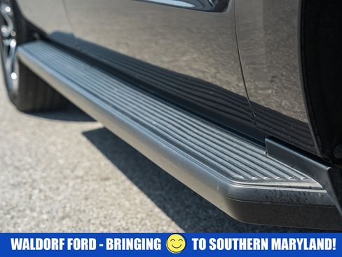 Used 2024 Ford Expedition Max XLT image 18