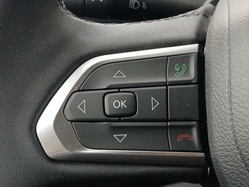 New 2026 Jeep Compass Latitude image 11